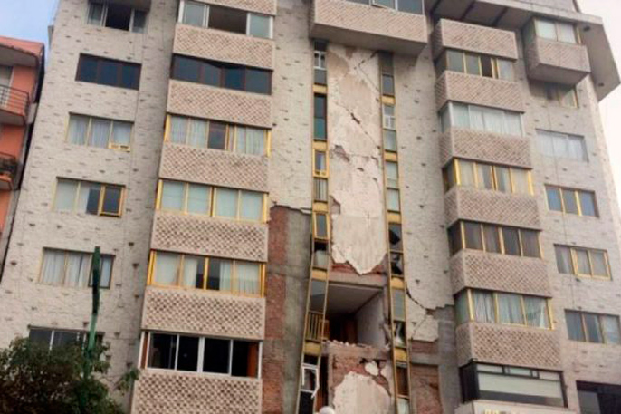 Refuerzo Estructural por Sismo con Fibra de Carbono
